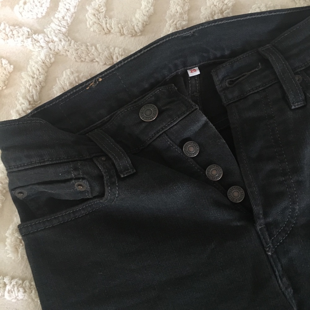 Levi’s wedgie jeans